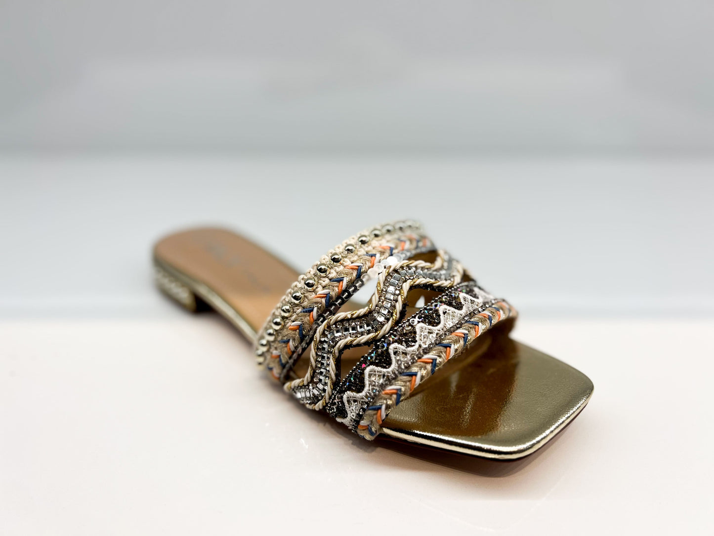DLY Slippers - CA2409