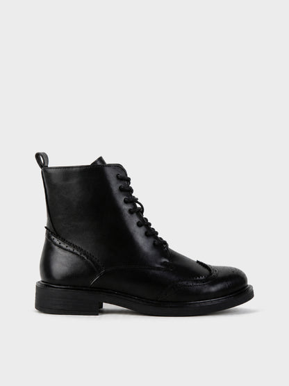 Stivaletto con Lacci Traforato - GA2633 - nero (vista laterale)