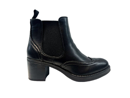 Stivaletto slip-on a tacco - GA24017