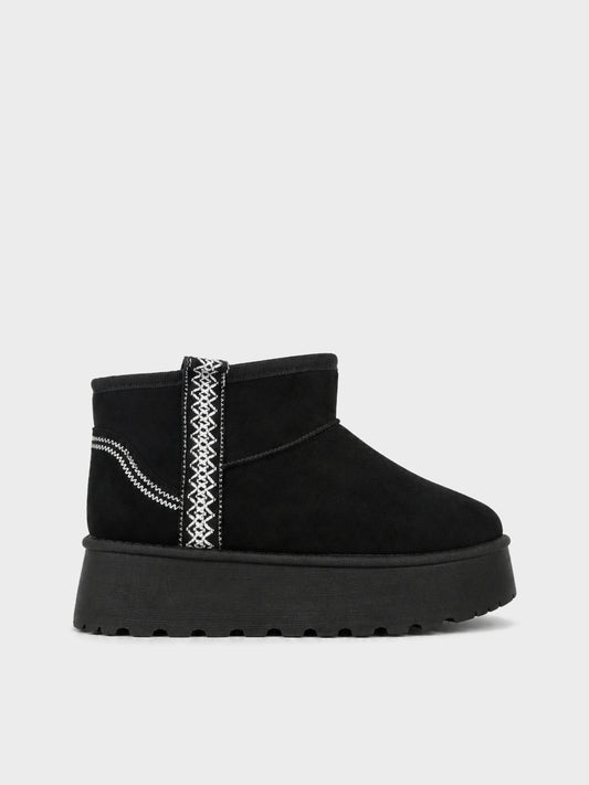 Stivaletto Pelo Platform Ricamato - UG2604 - nero (vista laterale)